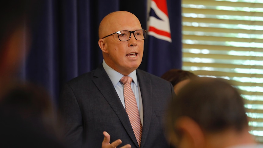 Peter Dutton commits to repealing ‘right to disconnect’ laws if Coalition wins government