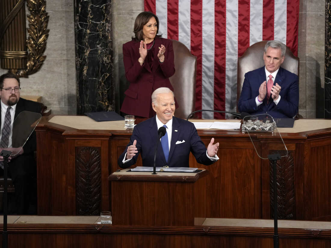Biden’s State of the Union is a big chance to quell concerns about his age : NPR