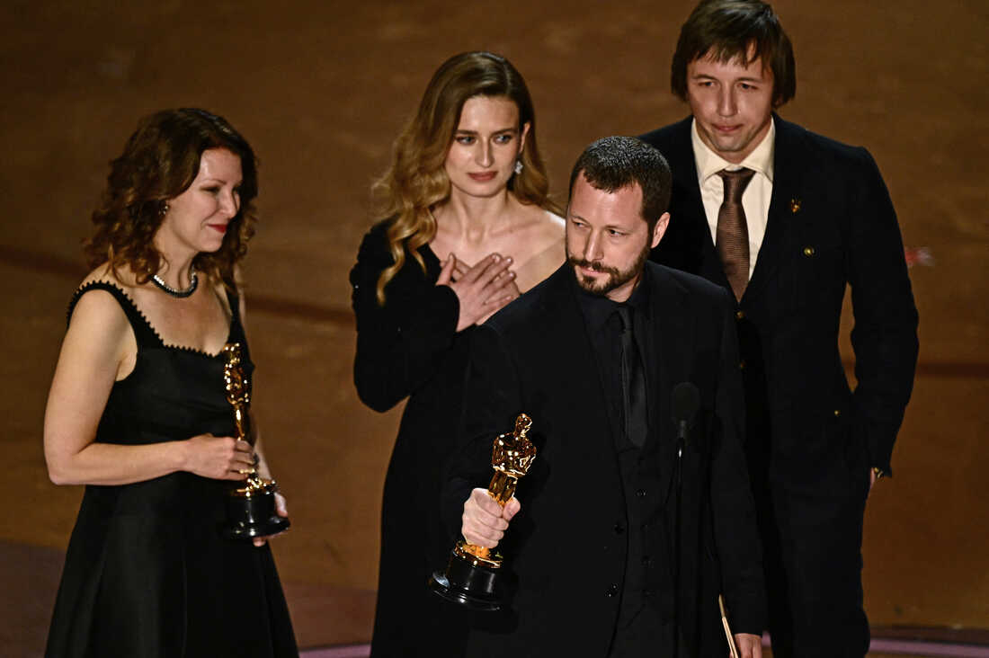 Robert Downey Jr. wins his 1st Academy Award : NPR