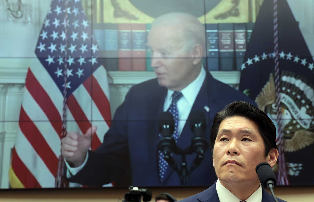 Special counsel Hur defends Biden classified documents probe before Congress : NPR